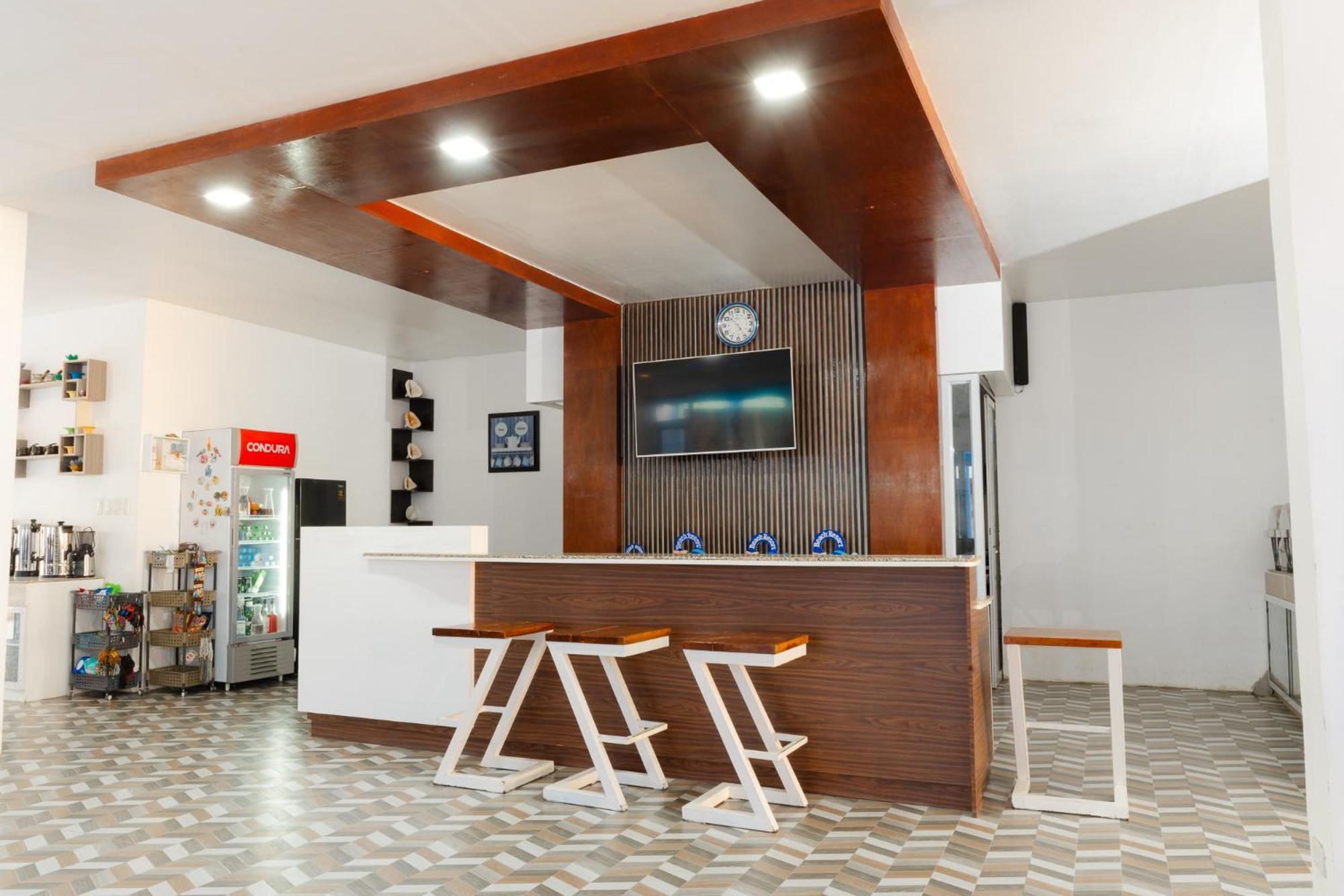 Q Beach Resort Cabangan Экстерьер фото