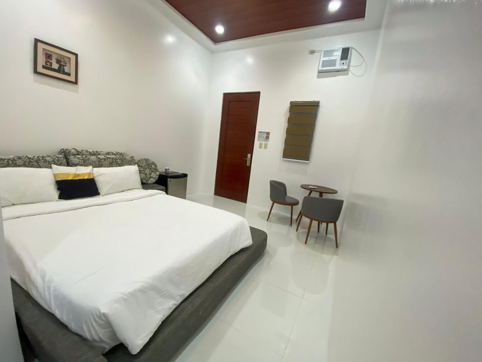 Q Beach Resort Cabangan Экстерьер фото